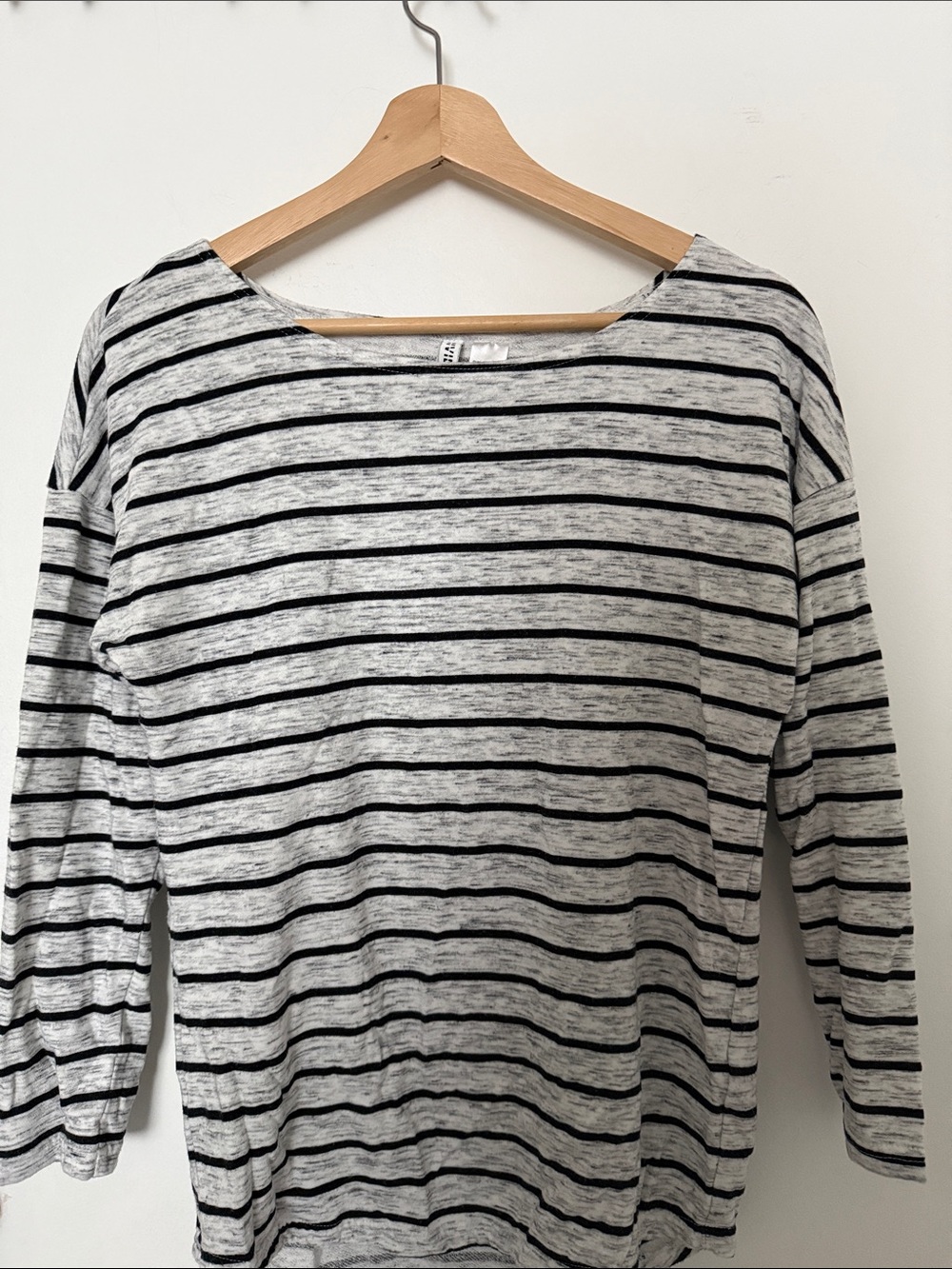 H&M oversized striped top with slightly cropped sleeves - Heather Gray - size XS